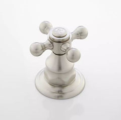 Nouveau robinet de salle de bains à large entraxe Barbour en nickel brossé par Signature Hardware
