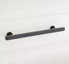 Nouvelle poignée d'armoire réglable en laiton Diehl de 6 po noir mat par Signature Hardware