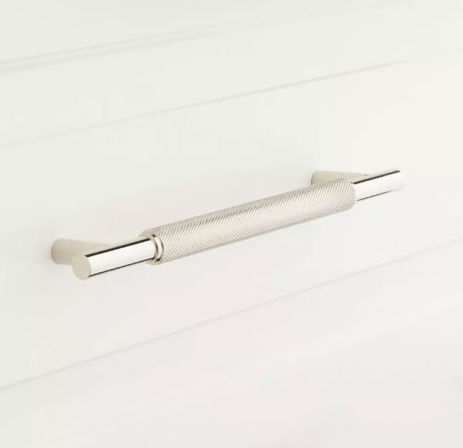 Nouvelle poignée d'armoire en laiton moleté Arles en nickel poli de 6 po par Signature Hardware