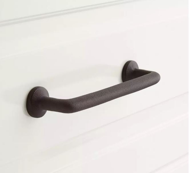 Nouvelle poignée d'armoire en laiton massif Belfast de 4 po en bronze foncé par Signature Hardware