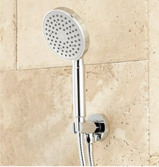 Nouveau système de douche Lattimore chromé avec pomme de douche à effet pluie et douchette à main par Signature Hardware