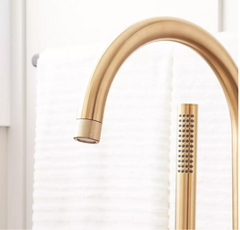 Nouveau robinet de baignoire-douche autoportant Lentz en or brossé avec poignée à bouton par Signature Hardware