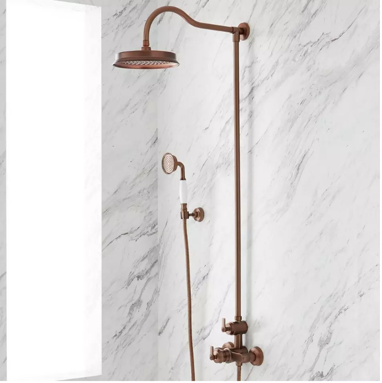 Nouvelle douche thermostatique à tuyau exposé Cooper en bronze huilé avec douchette à main par Signature Hardware