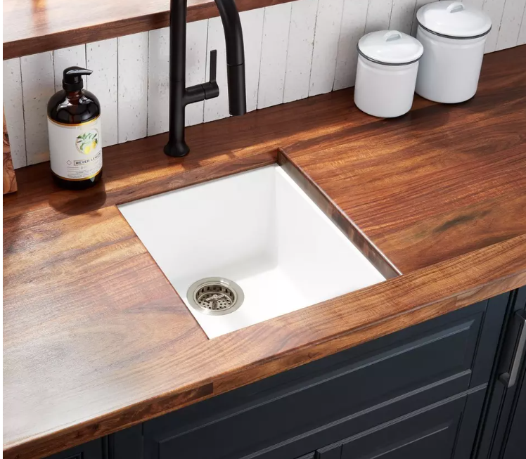 Nouvel évier composite en granit Holcomb sous plan Cloud White de 16 po par Signature Hardware