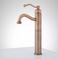Nouveau robinet de vasque monotrou Leta en bronze huilé avec bonde escamotable par Signature Hardware