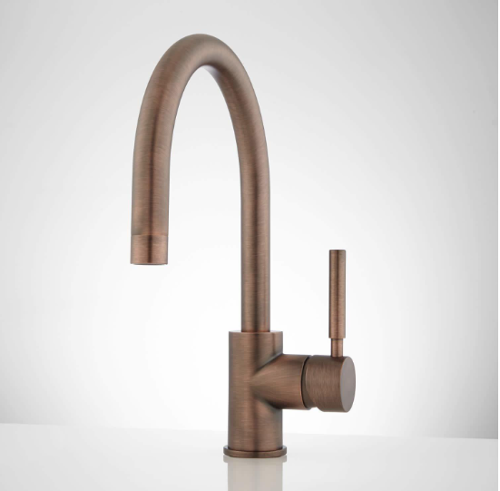 Nouveau robinet de salle de bains monotrou Casimir en bronze huilé - Bonde escamotable - Trop-plein par Signature Hardware