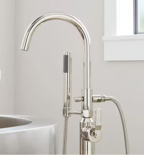 Nouveau robinet de baignoire autoportant Gunther en nickel poli avec douchette à main - Signature Hardware